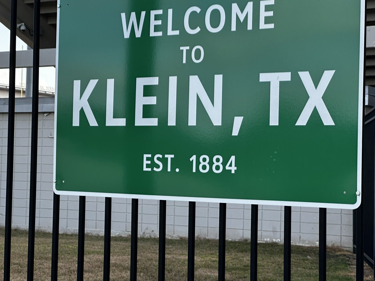 desireerl78's tweet photo. The “Quiet” before the “Excitement”! Some of the views during my morning walk through the neighborhood & surrounding area! #Kleinfirstdaysloading #bondprojects #kleincommunity @KleinISD https://t.co/6WFUbgFkct
