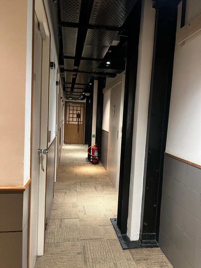rvdesai8's tweet photo. Urbanpod @IRCTCofficial @AshwiniVaishnaw @DarshanaJardosh 

Kudos to railways such a wonderful facility at mumbai central railway central .. 

Super clean room and washrooms !!

Great facility!!

Must try https://t.co/XhL5INFxjA