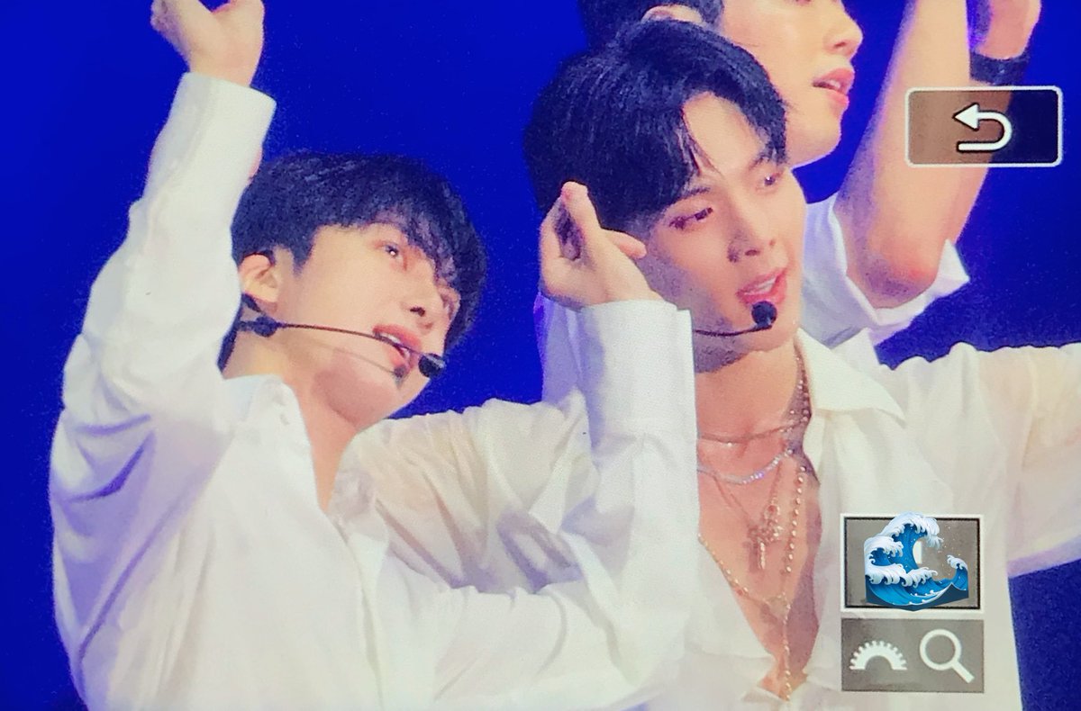 230805 펩시콘

#몬스타엑스 #셔누 #형원
#MONSTAX #MONSTA_X #SHOWNU