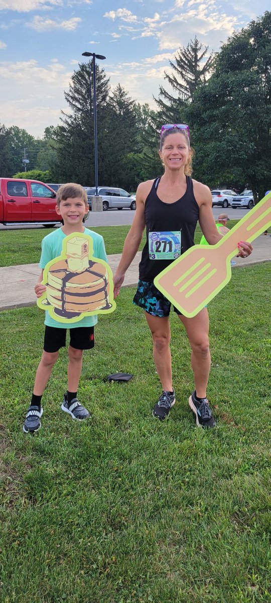 schuckm9's tweet photo. First 5K with my youngest! Right here in Wayne Township--so glad our local neighborhood in Farley had big trees for shade! ❤️ Bonus was the pancakes at the end 🥞 
#wearewayne
#gatewaygallop https://t.co/cW5t4StejN