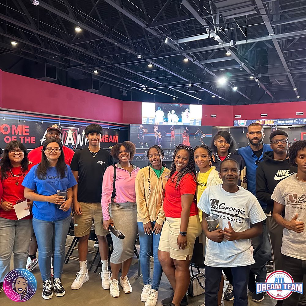 Thank you to the <a href="/_c5georgia/">C5 Georgia</a> for coming out to last week’s #AtlantaDream home game with us!! 📹🙌🏽

Highlights brought to you by <a href="/RMFnonprofit/">Renee Montgomery Foundation</a> 

#RMF 🎈|| #ATLDreamTeam