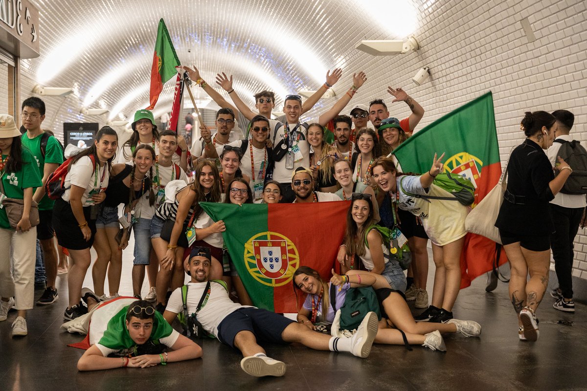 🚇A segurança é a nossa prioridade! Quando existe grande afluência de passageiros acionamos as medidas de segurança necessárias para garantir a tua proteção. Juntamos forças com a <a href="/PSP_Portugal/">PSP - Polícia de Segurança Pública</a>, aumentamos a frequência de comboios e mantemos a vigilância e a monitorização