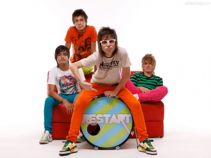 peluzetica's tweet photo. 15 anos de história!

15 ANOS DE RESTART https://t.co/L6GxTPKNfG