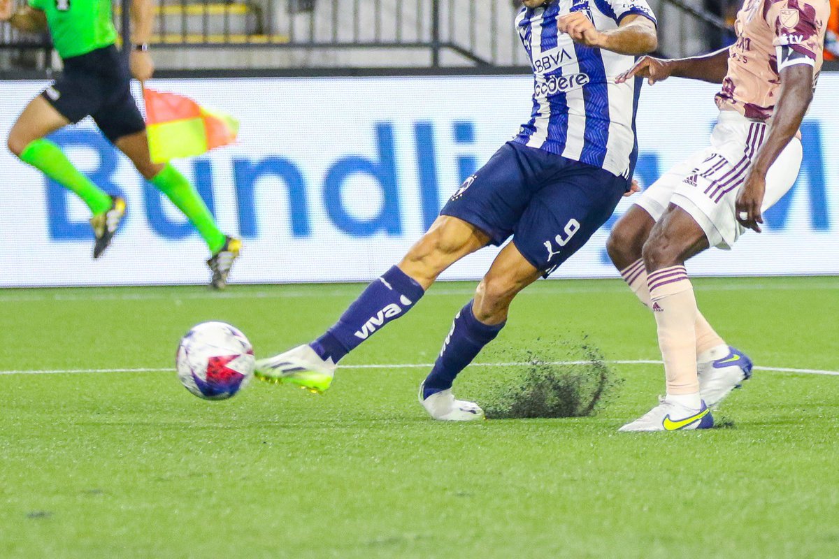 herculezg's tweet image. German Berterame of MTY suffers a fracture in his ankle. 

Brandon Bye of #NERevs tears his ACL vs Atlas. 

Owners would rather protect their wallets than their product. 

Ban Turf. Now.