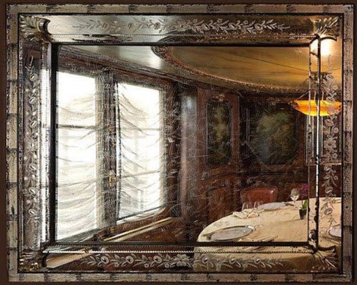 WhoresofYore's tweet photo. Lapérouse opened in 1840 &amp; is one of the most prestigious restaurants in Paris. It has 6 private rooms with the original mirrors, covered in scratches. Its said the marks were made by courtesans using the glass to verify the authenticity of the diamonds their clients gave them https://t.co/NdGocnFBp2