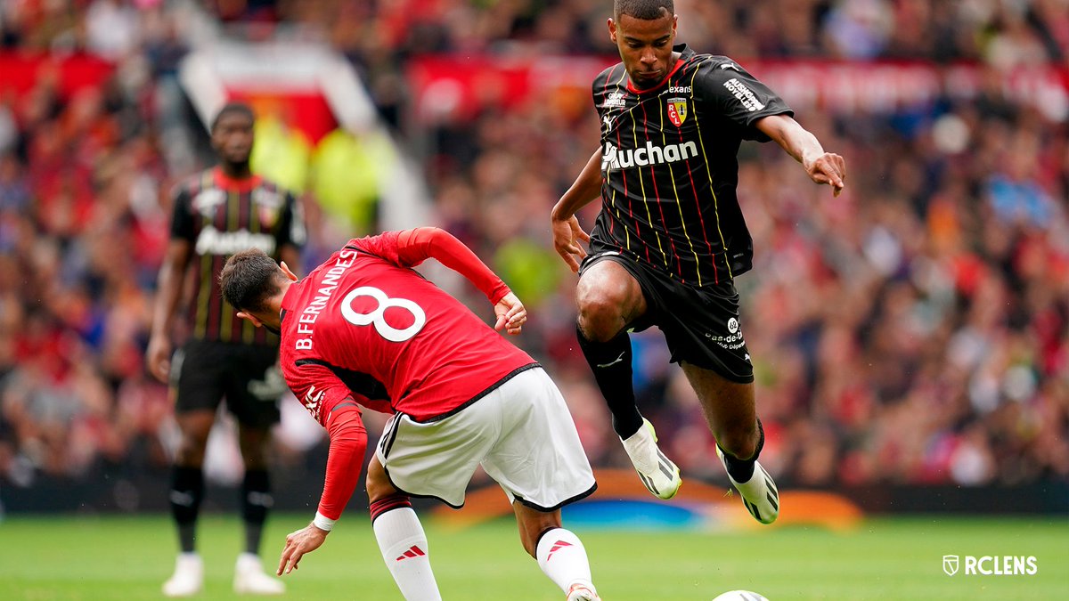 RCLens's tweet photo. Un bilan cohérent après une prépa' riche d'enseignements 👊
2️⃣ victoires
4️⃣ nuls
1️⃣ défaite
#FierDEtreLensois #MUFCRCL https://t.co/mazBBmI1be