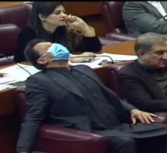 only1sohaib's tweet photo. Alan Walker se Alone walker tk ka safar. #ImranKhan https://t.co/CPrRwUD44F