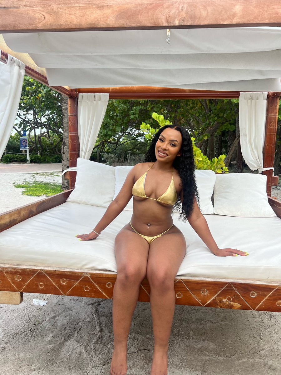 Allanah_Morales's tweet photo. Looking like heaven but I give a nigga hell. https://t.co/Y2vmyJODz5
