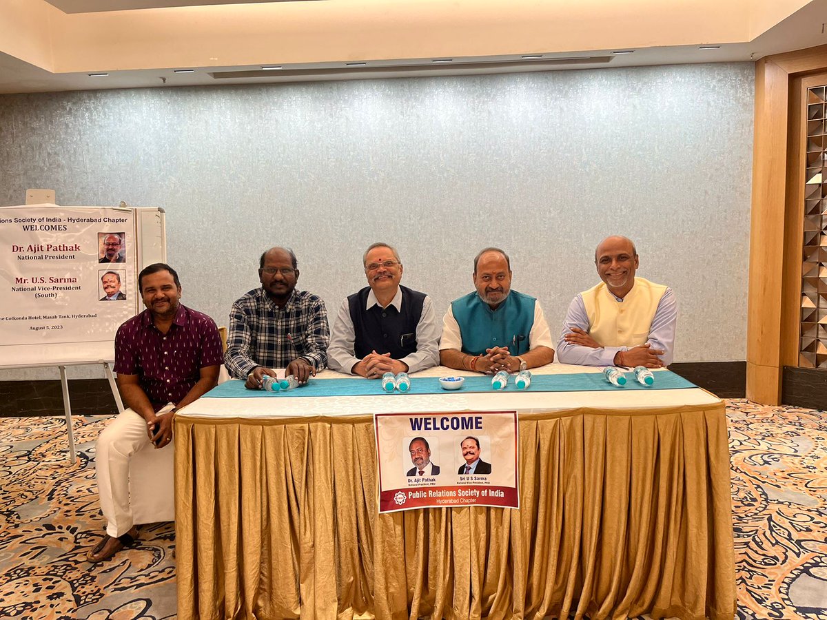 PRSIHyd's tweet photo. Public Relations Society of India (PRSI) National president Dr Ajit Pathak &amp; the Vice-President (South) Mr U S Sarma visited Hyderabad &amp; took part in a meeting of Hyderabad Chapter at Hotel Golkonda, Hyderabad today.
@hydjourno @vybobby @DrAjitpathak1 @PRSIWomenWing https://t.co/6YqaTMleJM