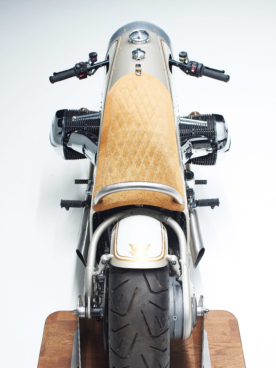BMWMotorrad's tweet photo. Dirk Öhlerking did it again! This time with a stunning #BMWR18Custom named "The Crown". Elegance, power and style in one package for 100 years BMW Motorrad! 👑 

What is your favorite detail? #CustomBikeCheck

#MakeLifeARide #BMWR18 #CustomBike #NotForSale #Soulfuel #BMWMotorrad https://t.co/Fl1mw7vTd9