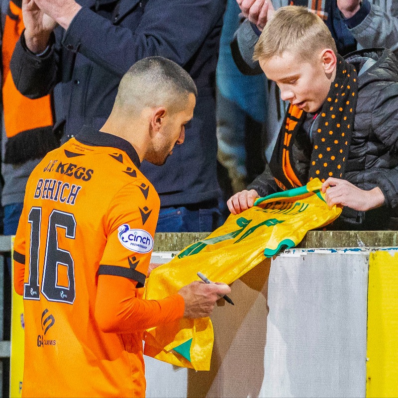 dundeeunitedfc's tweet photo. #DUFC wishes Aziz Behich all the best for the future, as he joins Melbourne City for an undisclosed fee.

🗣 "I can’t thank you enough for the welcome you gave me from the first day I arrived. You are a fanbase I will never forget and I will continue to support you from afar."