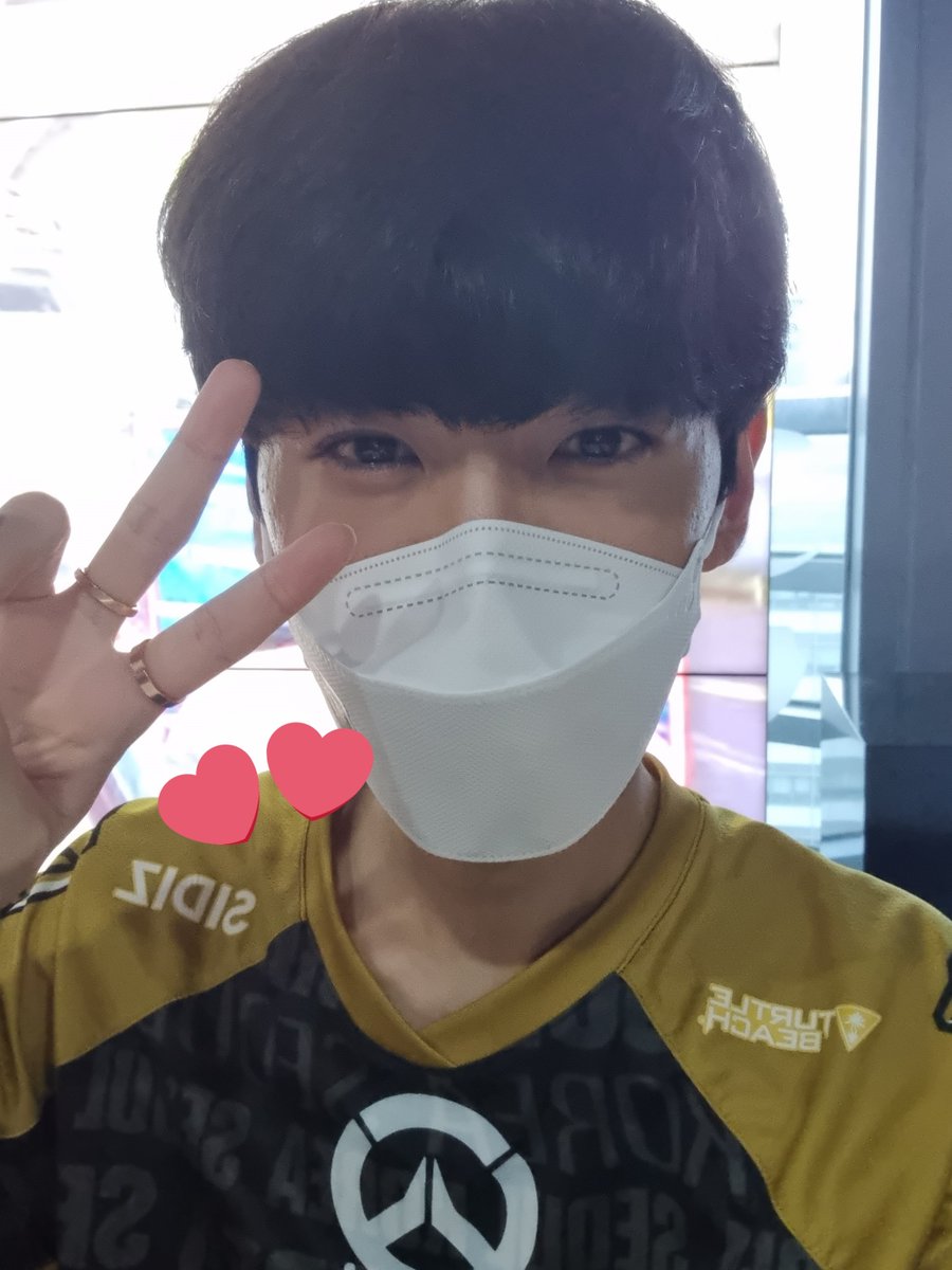 hyacinthus_s's tweet photo. #profit #프로핏 #vindaim #빈다임
팬미팅때 사진 부탁드렸었는데 그때 영상이랑 사진 공유할게용!
호랑이들아 정규 수고했다❤️🔥 https://t.co/HAfU44P7YX