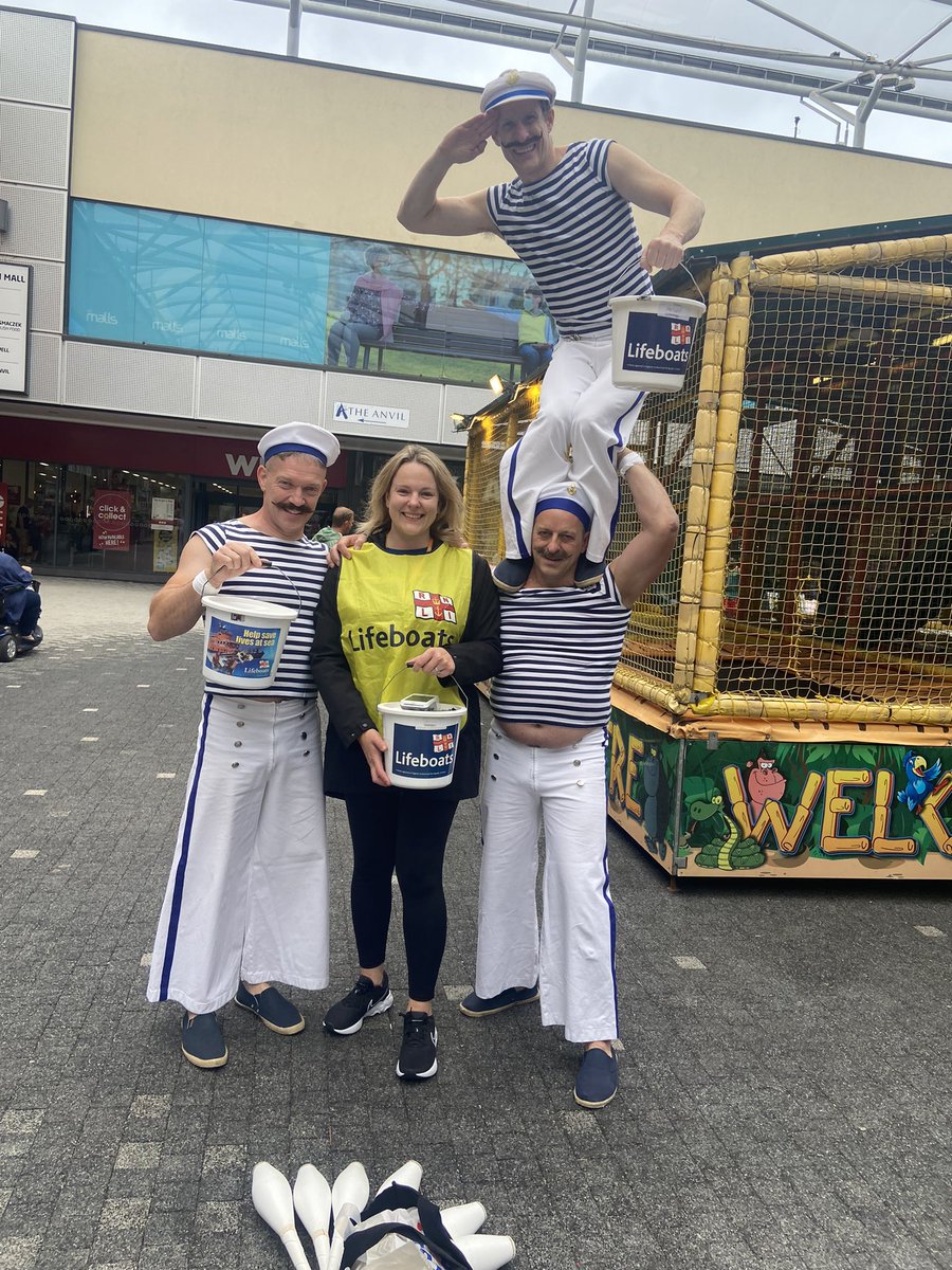 RNLIBasingstoke's tweet photo. Huge thanks to the @AcroChaps who helped us with our collection at The Malls in #Basingstoke today. We’ll be back again tomorrow and hopefully the rain will have stopped! 🤞🏼#fundraising #RNLI https://t.co/abW96TwP6G