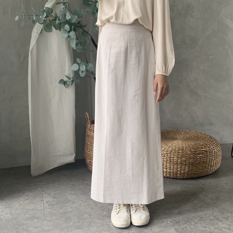 thenamessha's tweet photo. pretty skirts — a thread https://t.co/e71Y8z55n7