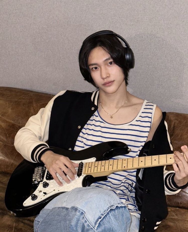 hellowonbin tweet picture
