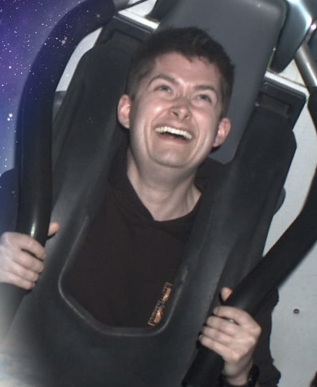 Duckee___'s tweet photo. Another year gone by, please enjoy some pictures of me looking like I’m violently shitting myself from yesterday to celebrate <3 https://t.co/aaPtMck1Qw