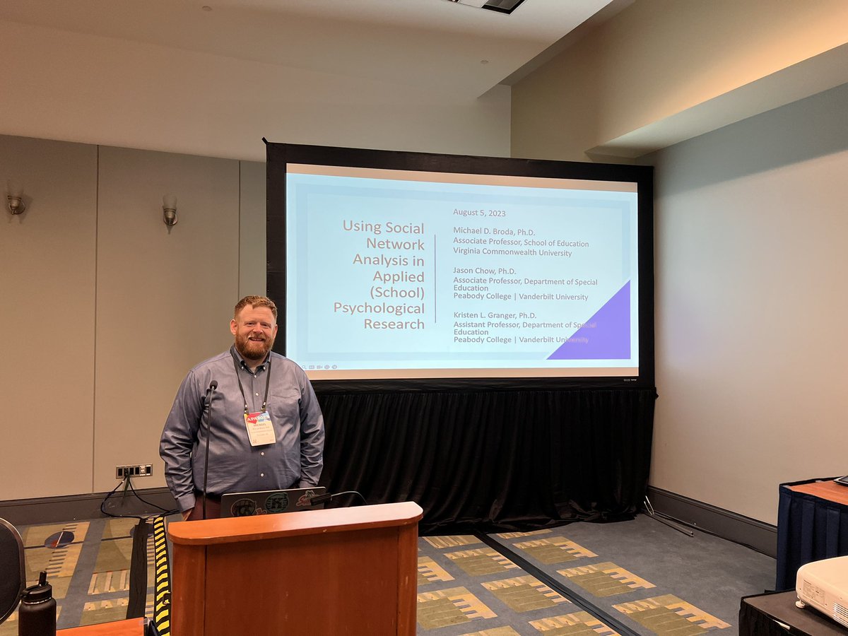 JasonChow's tweet photo. The amazing @MichaelDBro talking about the power of social network analysis methods for understanding phenomena in applied psychological research @kgranger_7 #APA2023 https://t.co/AxHzOuEFBk