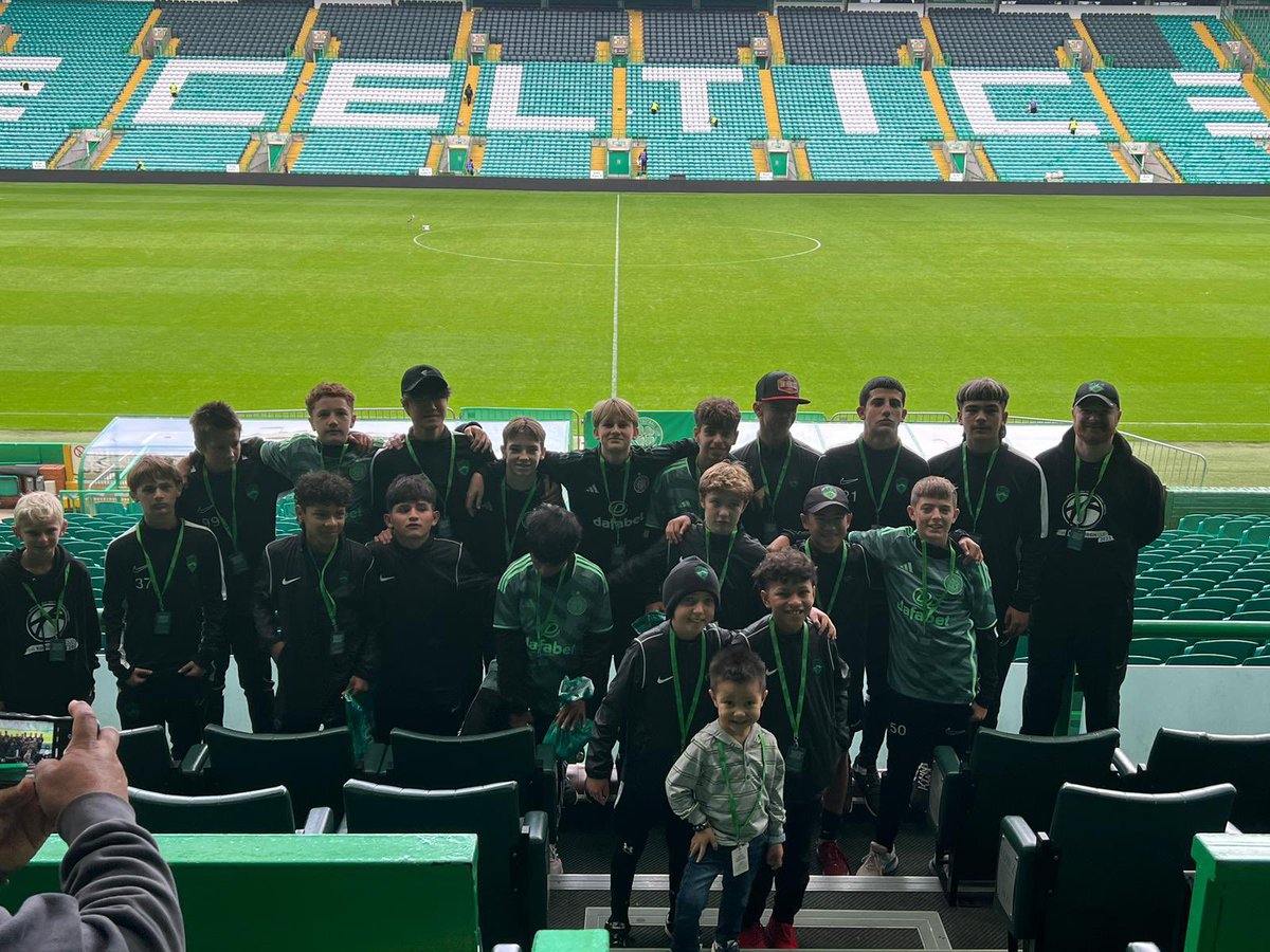 SportsbyWS's tweet photo. An awesome week in Scotland at the The @TheEdinburghCup International Youth Football Festival for the @AlmadenFC Futbol Club from San Jose, California. #edinburgh #scotland #soccer #worldstrides 
🏴󠁧󠁢󠁳󠁣󠁴󠁿🤝🇺🇸⚽️ https://t.co/wEfYj1W7vD
