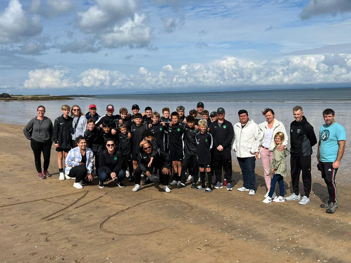 SportsbyWS's tweet photo. An awesome week in Scotland at the The @TheEdinburghCup International Youth Football Festival for the @AlmadenFC Futbol Club from San Jose, California. #edinburgh #scotland #soccer #worldstrides 
🏴󠁧󠁢󠁳󠁣󠁴󠁿🤝🇺🇸⚽️ https://t.co/wEfYj1W7vD