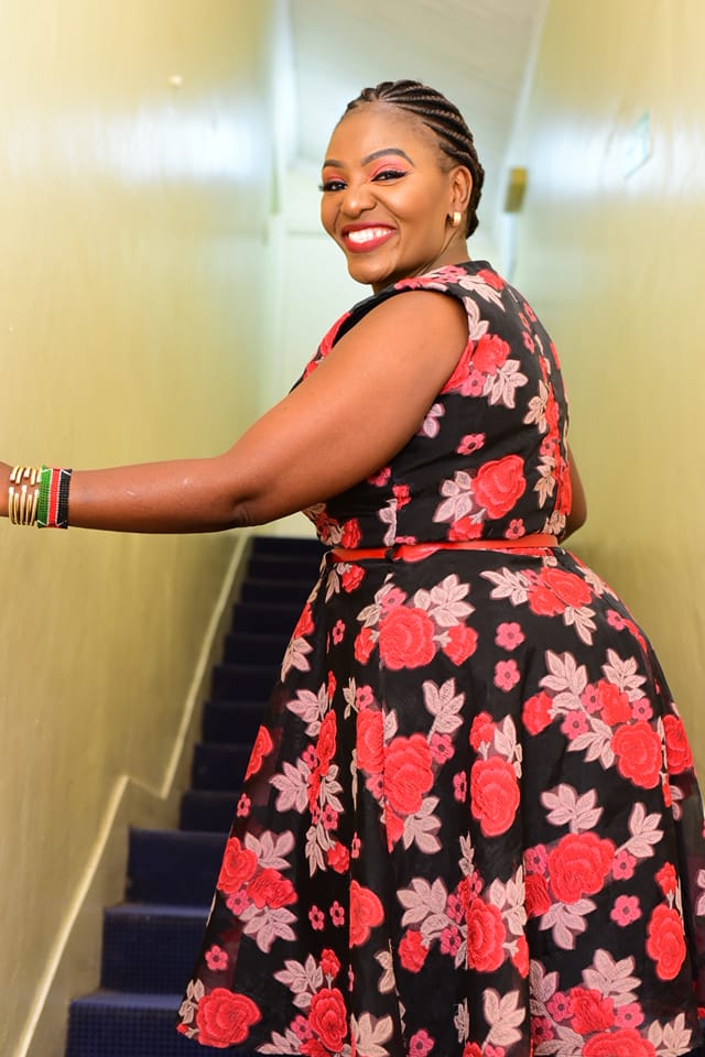 Ukai tugooce Ngai witu na nyimbo mwaki mwaki tugiterebwo ni #NgathayaGatanga Wanjiku Wa Gitonga tabarira-ini ya #KigoocoRuriiini #InooroFm . Ukwenda tuguthakire ruriku? Araniria naithui