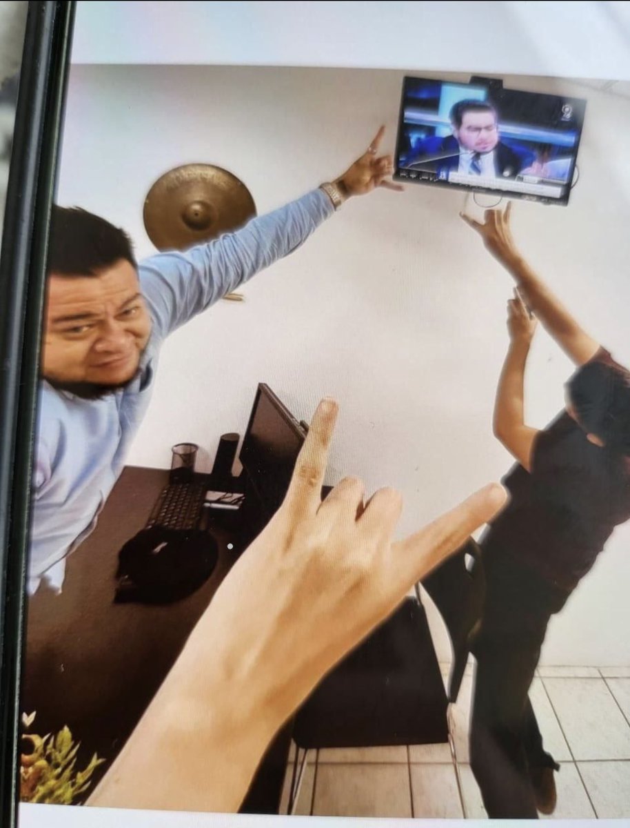 Alguien sabe si ya arrestaron a los mareros asesores?

O se están haciendo de los panes?