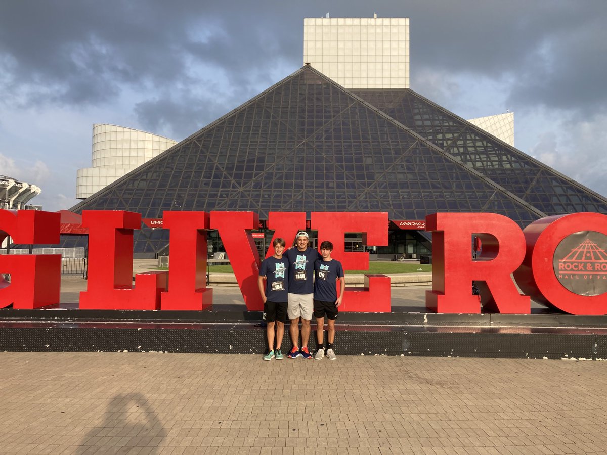 Jatsy1's tweet photo. #OROC 2023!  Great runs gang! Mom’s smiling big time! And ⁦@JohnnyJatsy77⁩ with a #3 overall finish and #1 in age group!  Awesome! https://t.co/oXPagreqdH