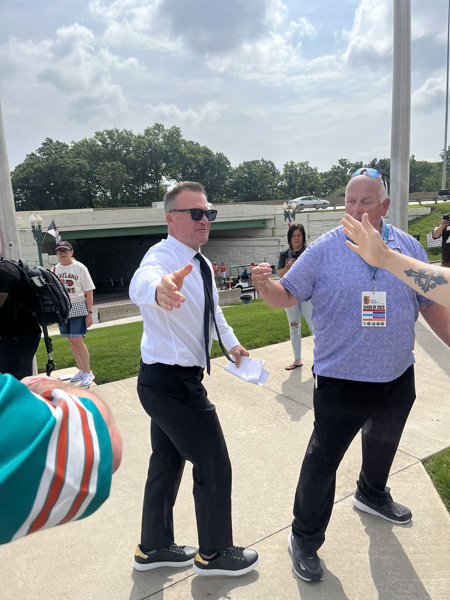 anthonymerone54's tweet photo. Congrats Zach!! @MiamiDolphins @foohalen1 https://t.co/3xsBCuVx1g