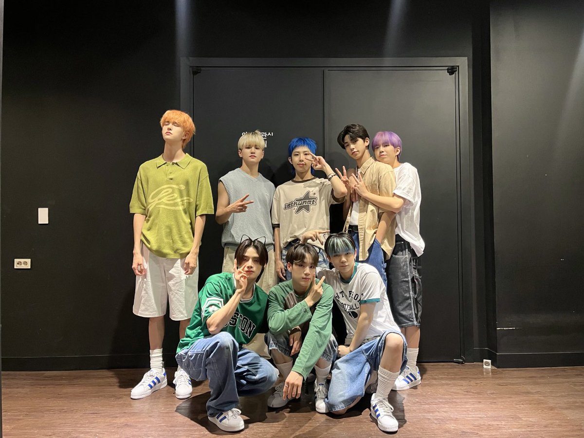 8TURN_official's tweet photo. [📷]
#오늘의턴_230805
⠀
🩵터닝과 함께 있는 시간 내게 PRIME TIME🩵
오늘도 에잇턴과 청량한 하루🥰
⠀
🩵Time with TURNING is the PRIME TIME for me🩵
Have a fresh day with 8TURN🥰
⠀
🩵对我和 TURNING一起的时间是PRIME TIME🩵
今天也和8TURN一起度过清凉的一天🥰
⠀
#8TURN #EIGHT_TURN #에잇턴
#UNCHARTED_DRIFT #언차티드_드리프트
#SKETCH #스케치 #EXCEL #엑셀