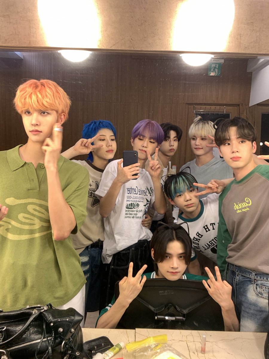 8TURN_official's tweet photo. [📷]
#오늘의턴_230805
⠀
🩵터닝과 함께 있는 시간 내게 PRIME TIME🩵
오늘도 에잇턴과 청량한 하루🥰
⠀
🩵Time with TURNING is the PRIME TIME for me🩵
Have a fresh day with 8TURN🥰
⠀
🩵对我和 TURNING一起的时间是PRIME TIME🩵
今天也和8TURN一起度过清凉的一天🥰
⠀
#8TURN #EIGHT_TURN #에잇턴
#UNCHARTED_DRIFT #언차티드_드리프트
#SKETCH #스케치 #EXCEL #엑셀