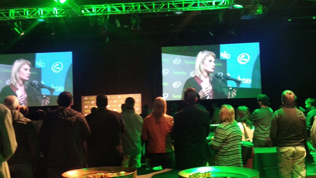 Ana Laura Trias tweet media