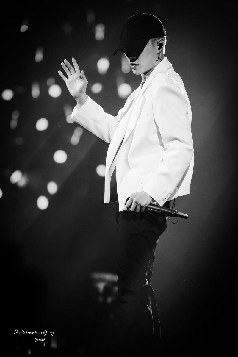 xifim_'s tweet photo. @layzhang @lay_studio ❤️🔥❤️🔥❤️🔥❤️🔥
#LayGrandLine
#LAY_GRANDLINE2023
#GRANDLINE2dot5inSZ
@layzhang https://t.co/9Ik3C0Slt4