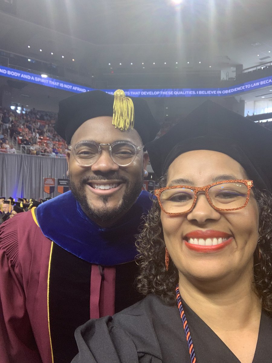 DrReddPhD's tweet photo. Shout out to my chair @DrLDTJR for not giving up on me and helping me fight to get to the Phinish line. Thank you! #PhinisheD #WarEagle https://t.co/WcsP4f4rYH