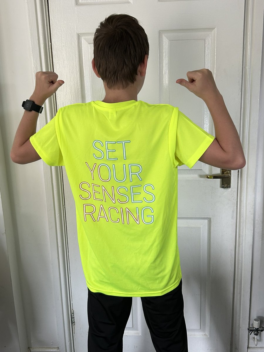 Luke7goingforg1's tweet photo. Rocking the new t shirt @CrohnsColitisUK π #runthenight 60 miles in september ππ»ββοΈππ»ββοΈππ»#IBDsuperheroes #resilience https://t.co/0a3FzLIPEx