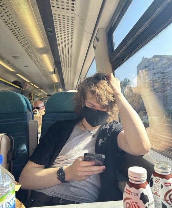 bootwtcamp's tweet image. ↳ @oxeyedu0 @qCucurucho , you’ve been invited to go for an eternal hike by @Honeyiheartyou !

 ✰ oh look, the invite had an extra bit  ..
PS: “ you keep walking till you say yes to me. HAAHAHAHH "