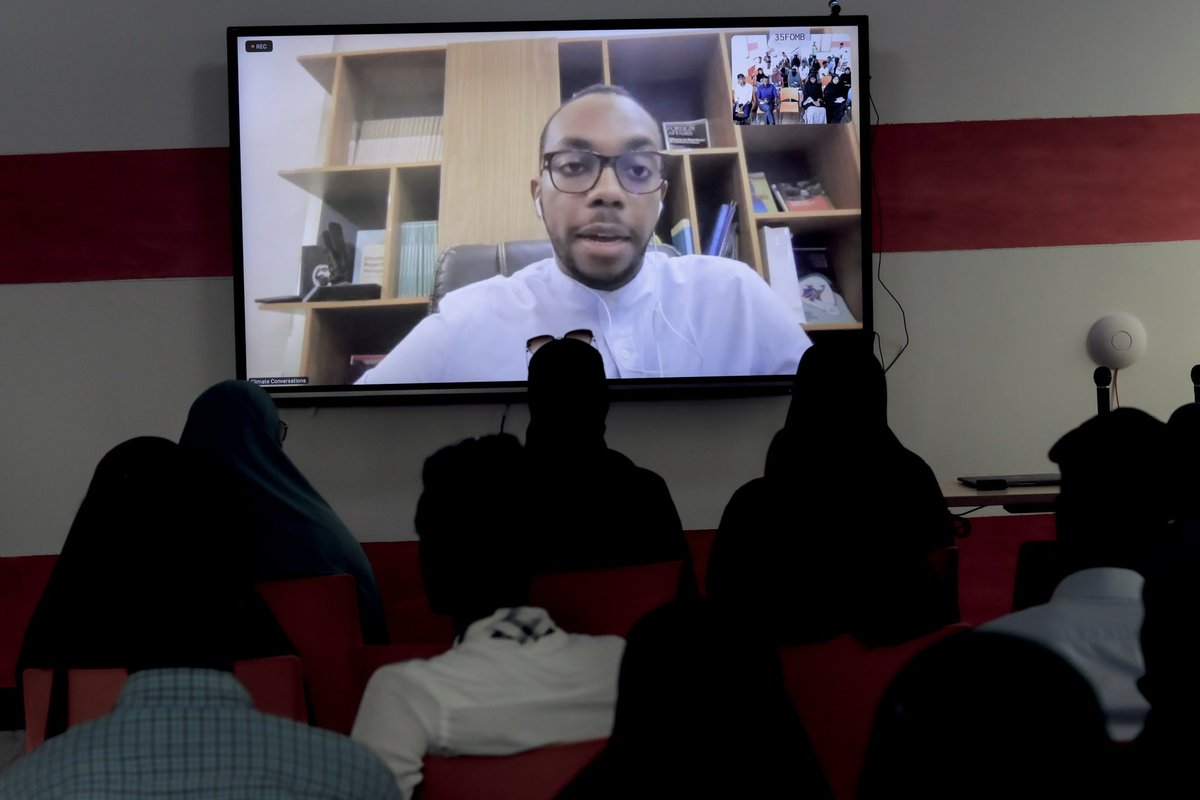 The first webinar of our #ClimateConversations series was a resounding success! 🌍 Renowned speaker @Rexmetsana2 led an enlightening session on 'Understanding the science of climate change,' empowering young people in Somalia and beyond to take climate action.