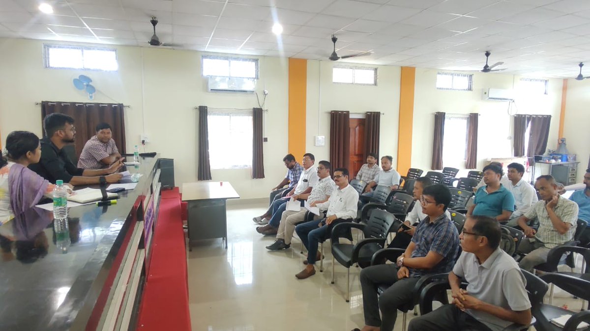 LakhimpurDist's tweet photo. On 5th July 2023, Shri Arjit Mahajan,IAS,Assistant Commissioner,Lakhimpur chaired a meeting at Boginadi &amp; Nowboicha block to review on progress of Swachh Bharat Mission-Gramin with BDOs &amp; in presence of all the staffs.He Also took stock of the blocks.
@CMOfficeAssam 
 @ias_arjit https://t.co/MmpWiLRZu4