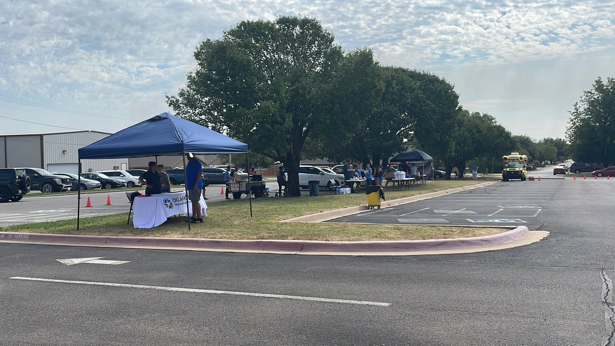 Things will be underway in 30 minutes! Spreading love and school supplies! COME GET YOURS! #thegreat580 #nolongershady #backtoschool