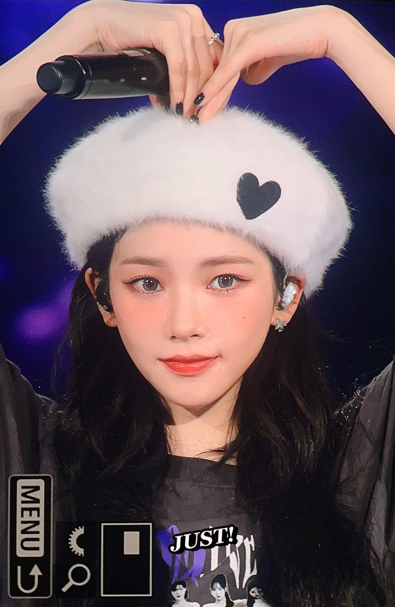 just_0411's tweet photo. 230805 도쿄돔  #카리나 #Karina #에스파 #aespa https://t.co/nPzEfSlHHW