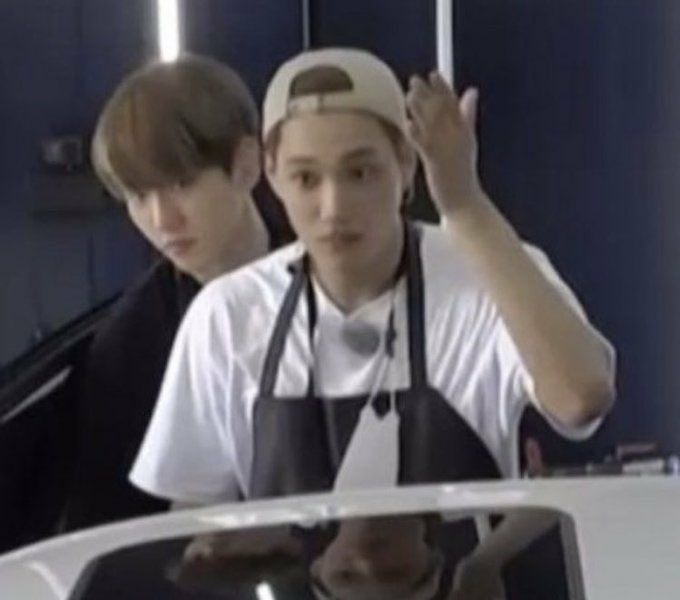 هشتگ مهم داریم دوستان. باید ترند شه. ترند تاریخی❗️
#چانیول_گفته 
<a href="/weareoneEXO/">EXO</a>