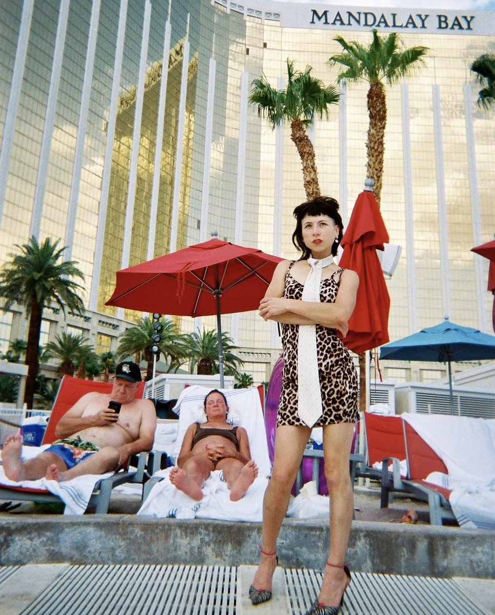 I farted and it took out the girl on the right