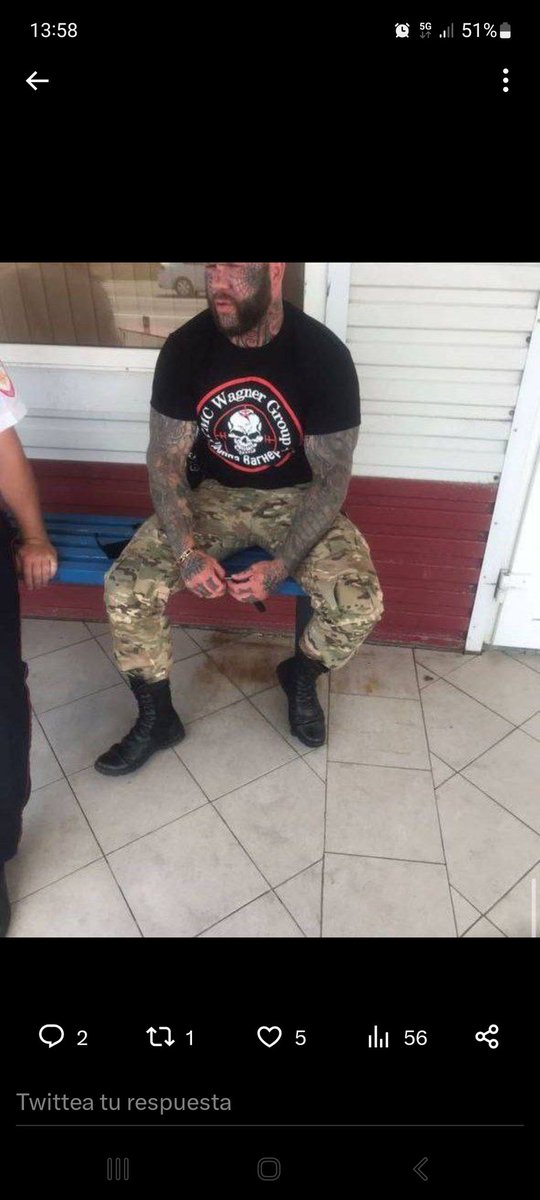 cola37ypico's tweet photo. @lorena3afrodita @_guilleonidas Eyyyy, los que vienen a luchar contra el nazismo 🤣🤣🤣🤣🤣... El prorruro latino no es más tonto porque no se lo propone. https://t.co/zRFLGNcvjT