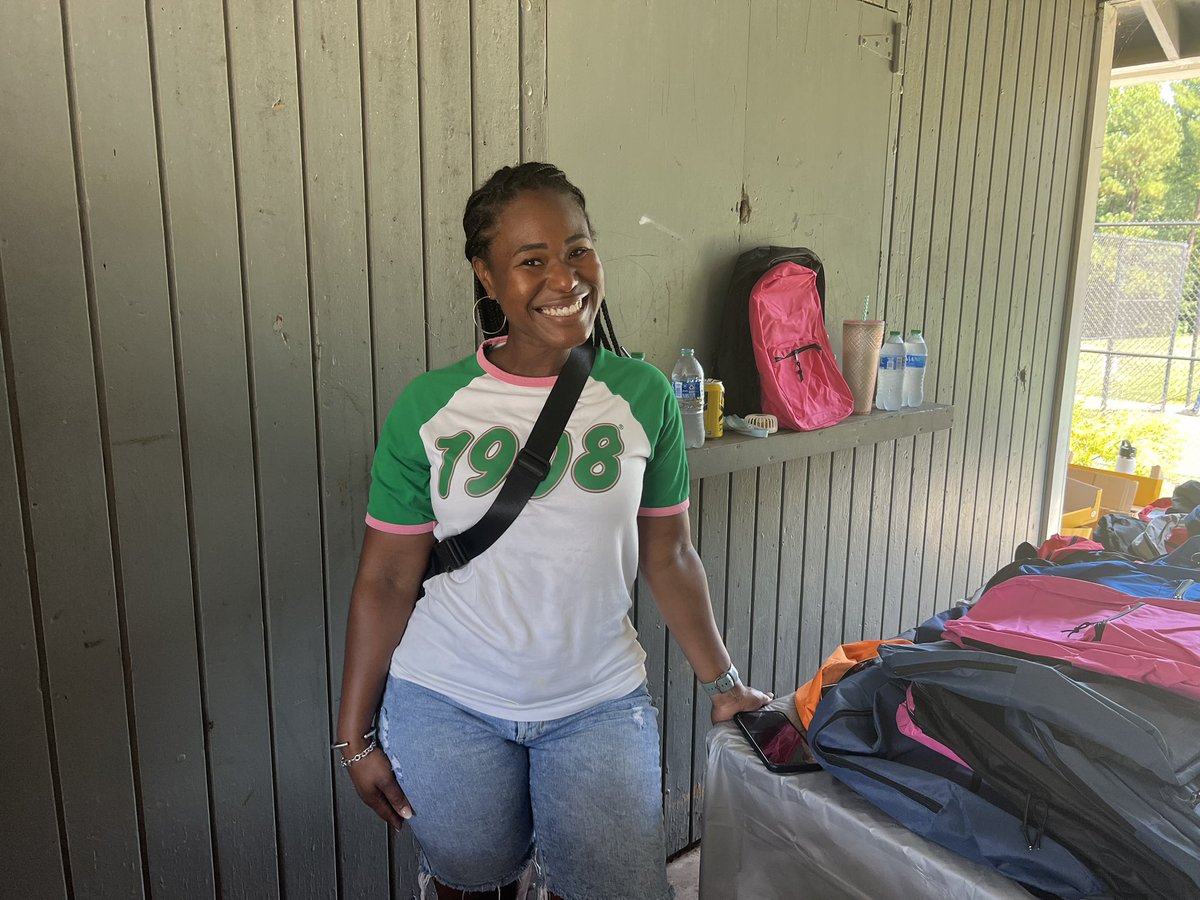 docsrwilliams's tweet photo. Thankful for the Let’s Do It Together Foundation and the opportunity to give back to the community! https://t.co/eJQNdpxjWd