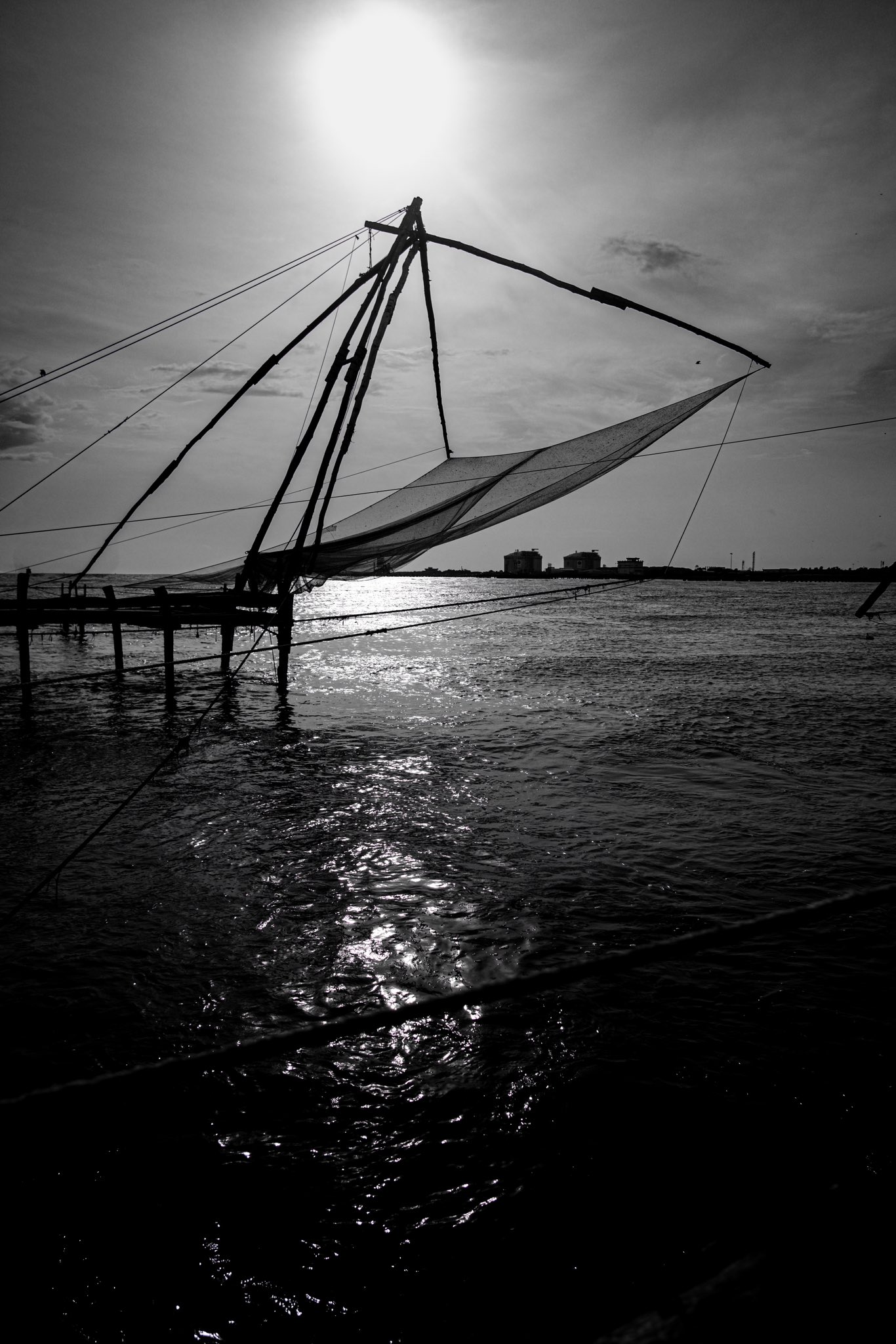 idlebrain jeevi on X: Fort Kochi: These Chinese fishing nets were  introduced by a Chinese explorer in 1350 and 1450 from the court of Kublai  Khan (Mongolian Emperor). I shot these photos