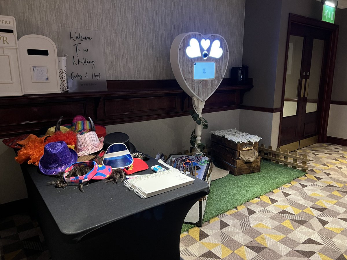 CharlieBrookes Booth tweet media