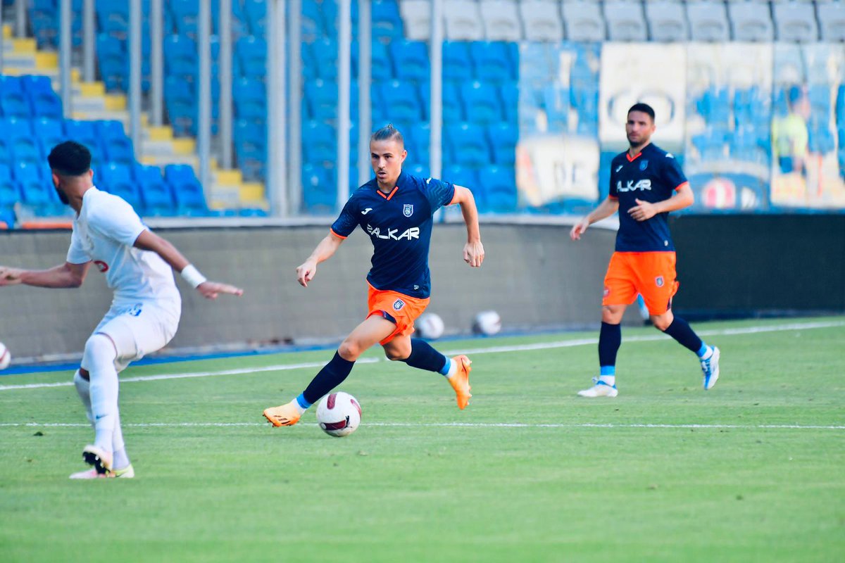 Dimitris Pelkas tweet media