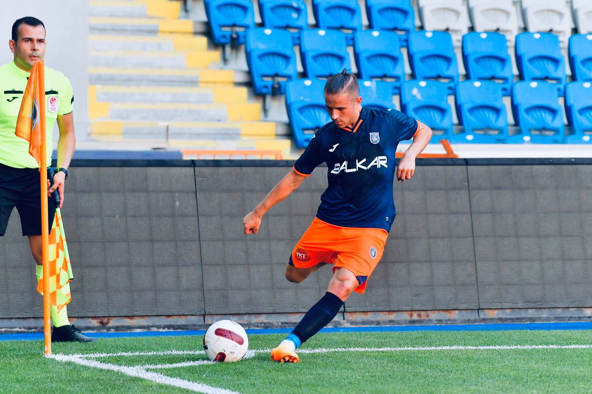 Dimitris Pelkas tweet media