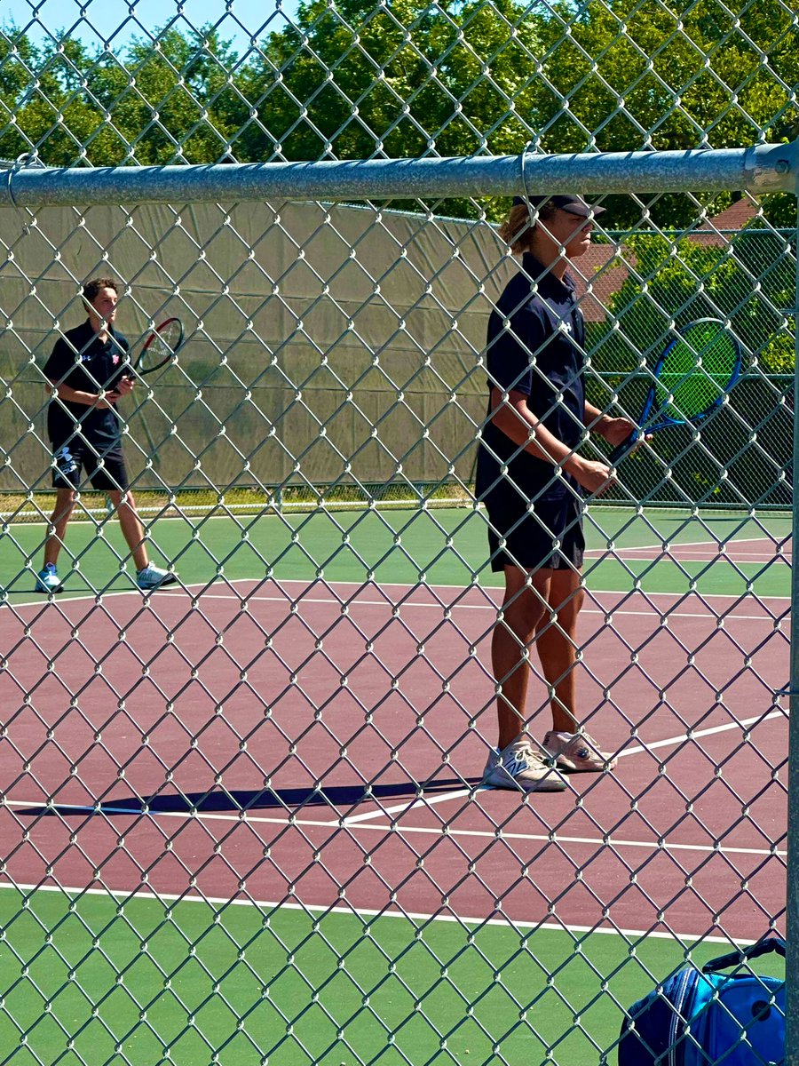 LauraBrast's tweet photo. Hayden’s first Varsity tennis doubles match didn’t end in a win but they’ll get it next time. 🎾🦁 #varsitytennis #sophmoreyear https://t.co/b3sWeG1SaX