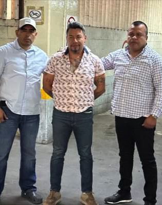 callodehacha's tweet photo. ¿De qué se ríe? https://t.co/LvU2jyQArM
