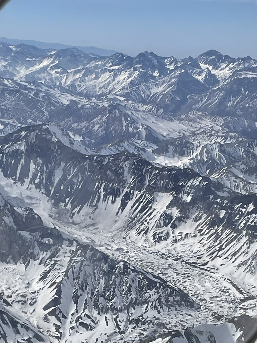Crossing the Andes 🏔️ for the  #ISMELat 2023 in Argentina 🇦🇷 <a href="/ISME_Lat/">Isme Latinoamerica</a> <a href="/ISME_microbes/">ISME - International Society for Microbial Ecology</a> !! 🦠🧬

A new opportunity to learn and connect with the amazing community !! 🧫😃

#microbiology #microbes #microbialecology 
#exhaustedBUTexcited ✨