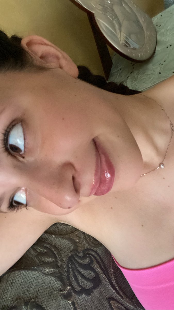 laaamaryy's tweet photo. c’è qualcuno ancora in questa app? https://t.co/eJPCYDzre7